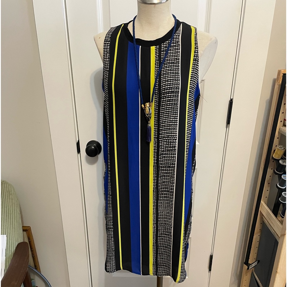 Graphic stripe long sleeveless tunic